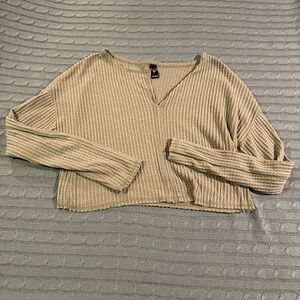 Windsor Ribbed V-Neck Cropped Sweater- S